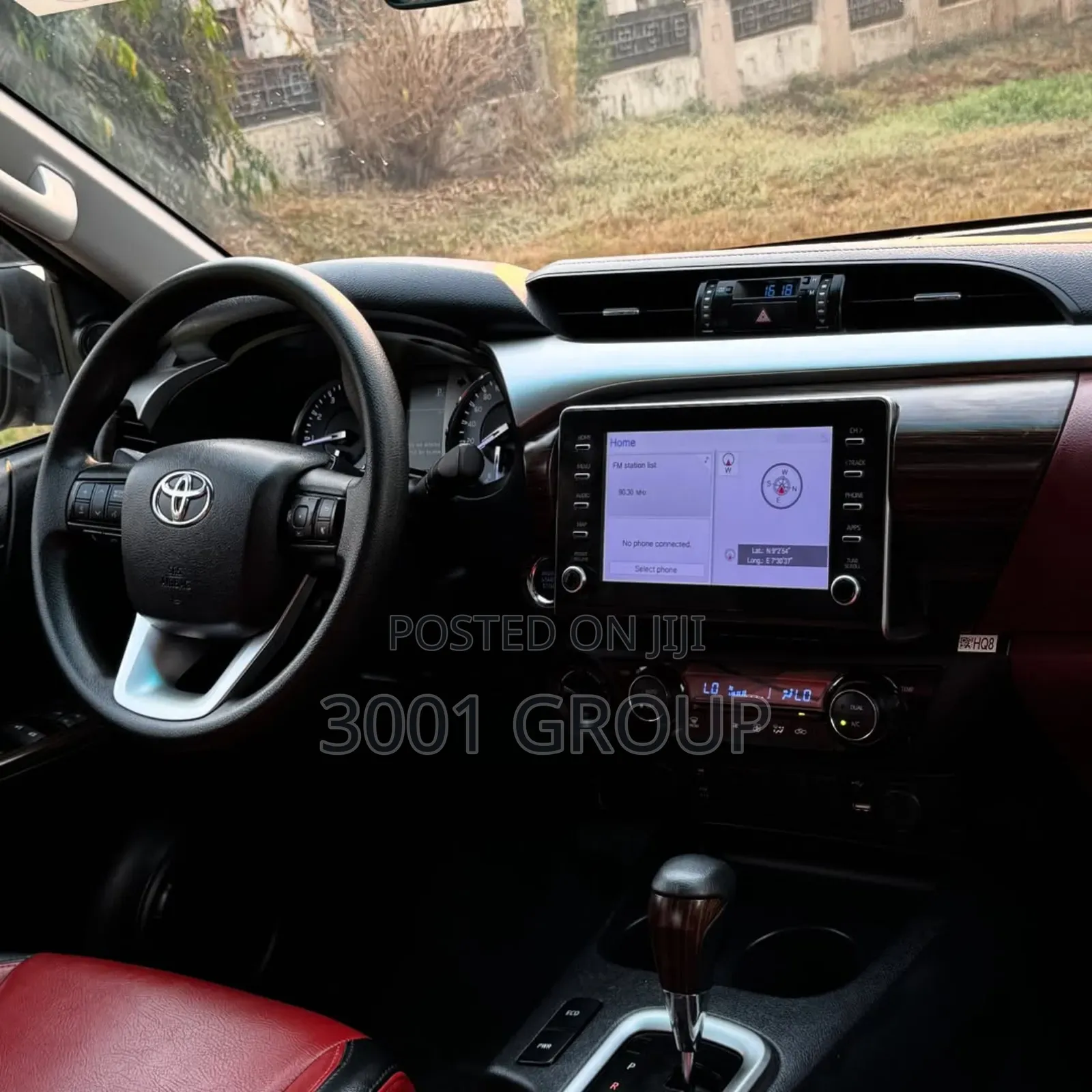 Toyota Hilux 2025 Black