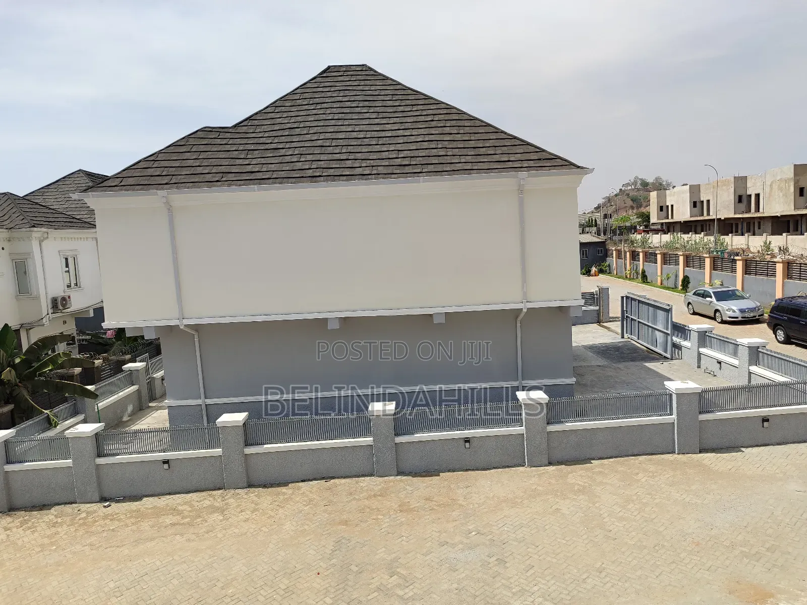 4bdrm Duplex in Idu for sale