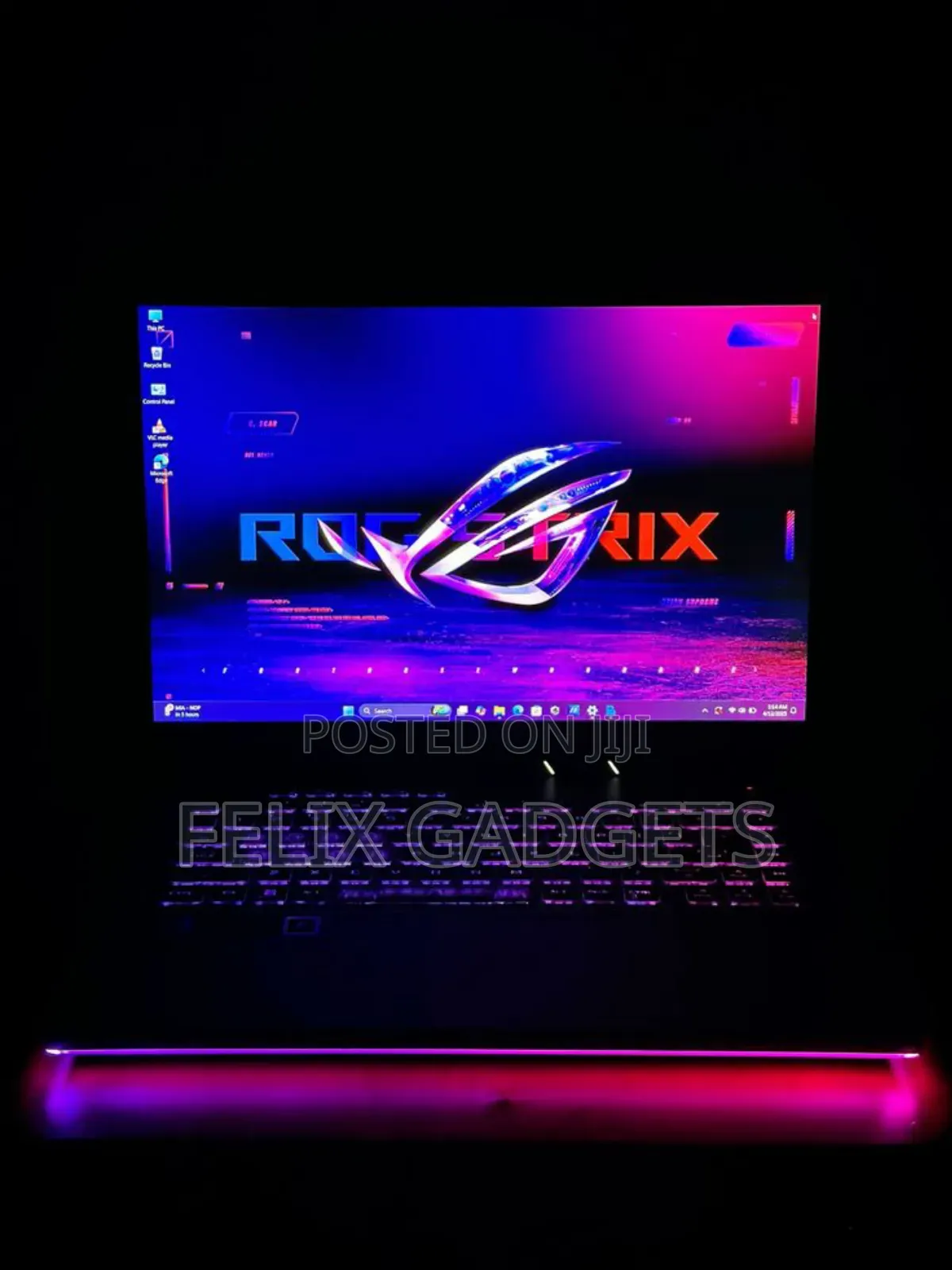 Laptop Asus ROG Strix G16 G614 16GB AMD Ryzen 9 SSD 1T