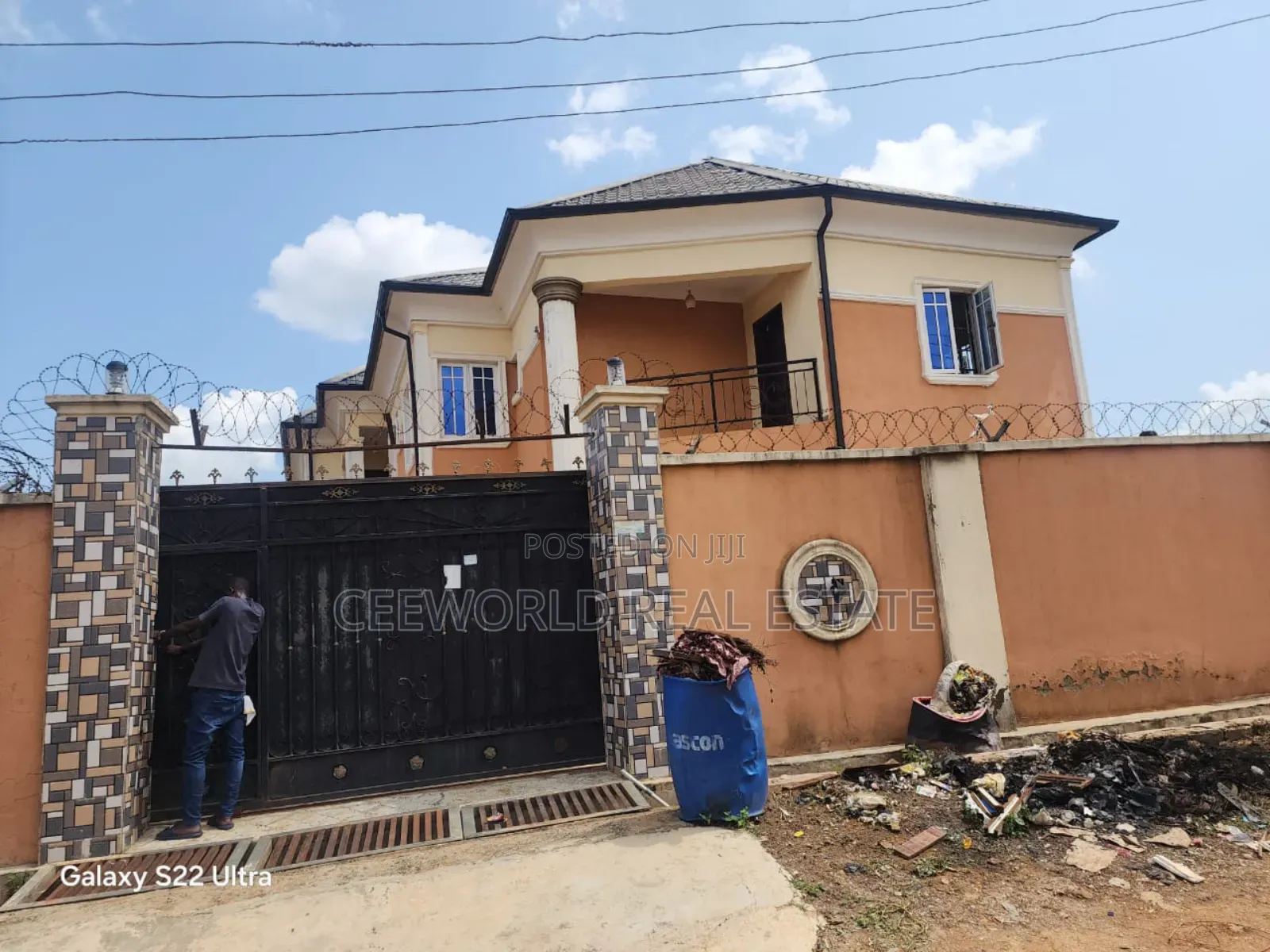 3bdrm Block of Flats in Promise Land Elebu, Akala Express for sale