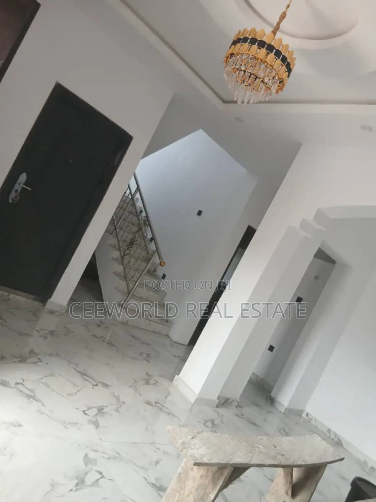 4bdrm Duplex in Main Akala Express, for sale