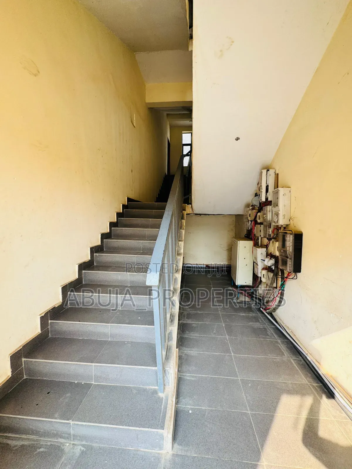 2bdrm Block of Flats in Jahi for sale