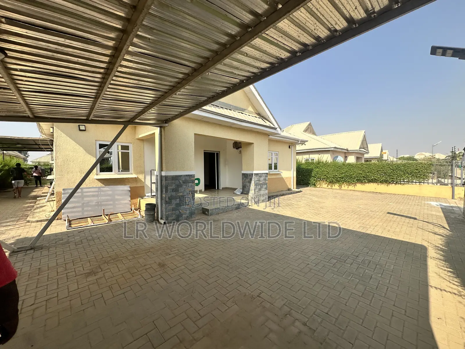 3bdrm Bungalow in Von, Lugbe District for sale
