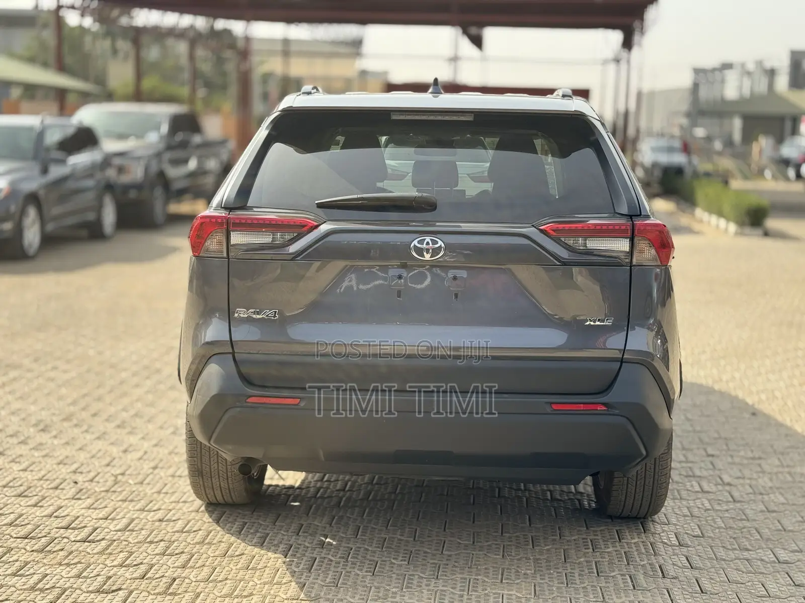 Toyota RAV4 Limited 2021 Gray