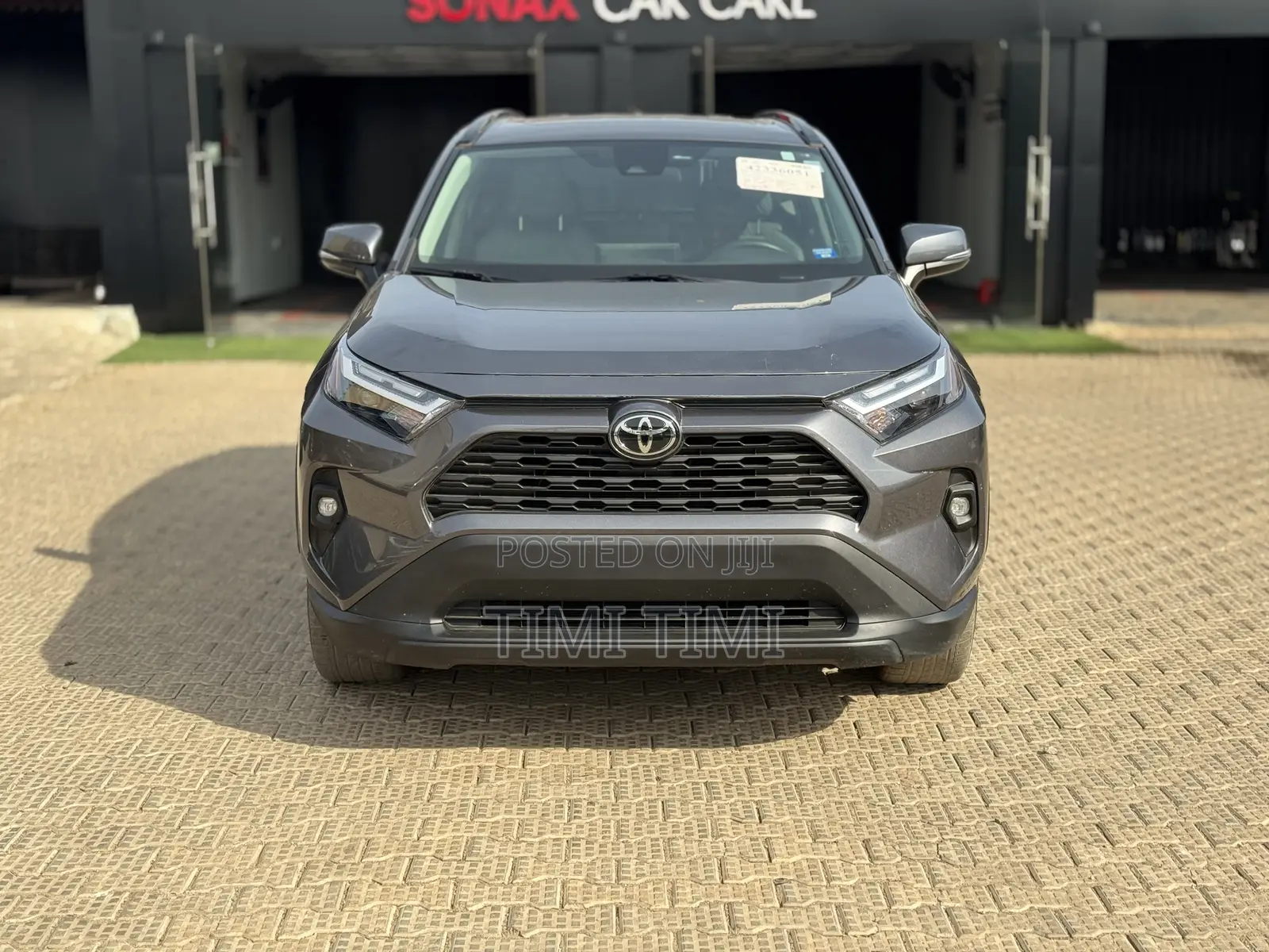 Toyota RAV4 Limited 2021 Gray