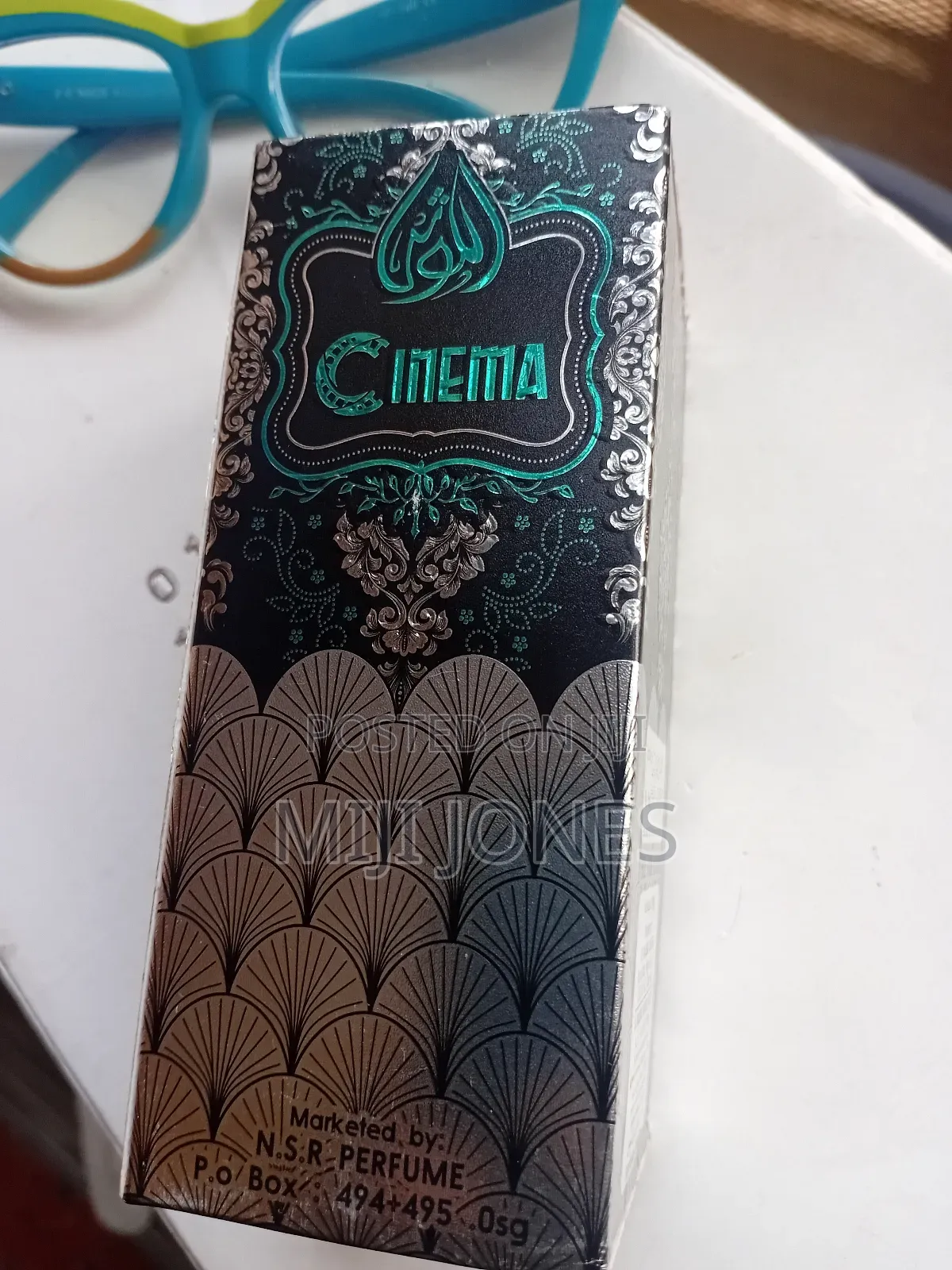 *Cinema 100 Ml Perfume Oil – 24‐Hour Long‐Lasting Scent On Fabric* 🌟