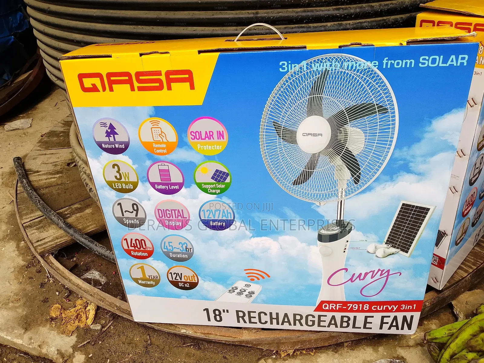 Qasa Rechargeable Fan With a Solar Panel and 2 Led Bulbs
