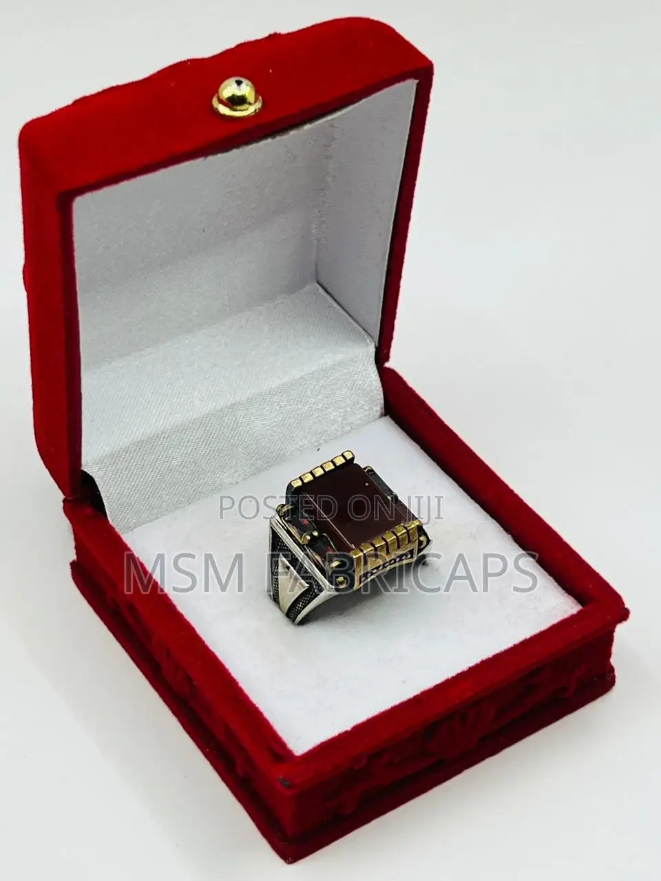 Azurfa (Silver Ring)