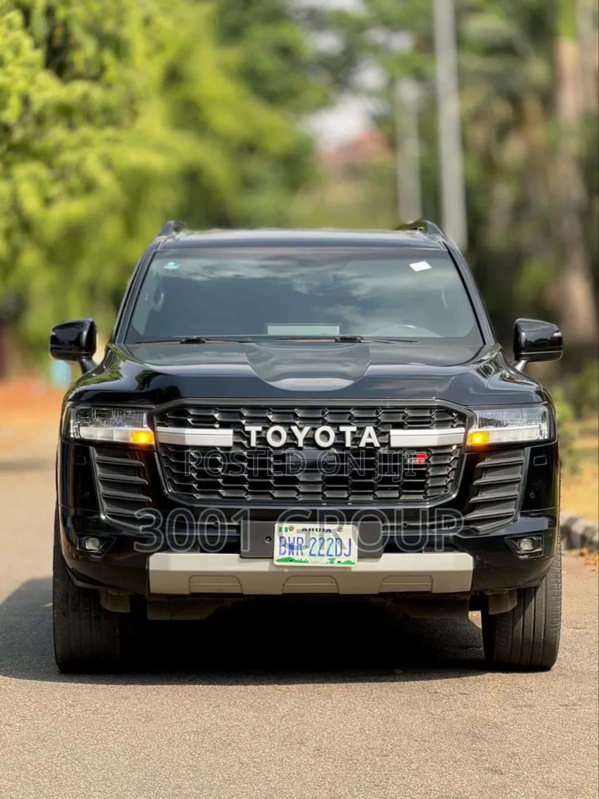 Toyota Land Cruiser LC300 2023 Black