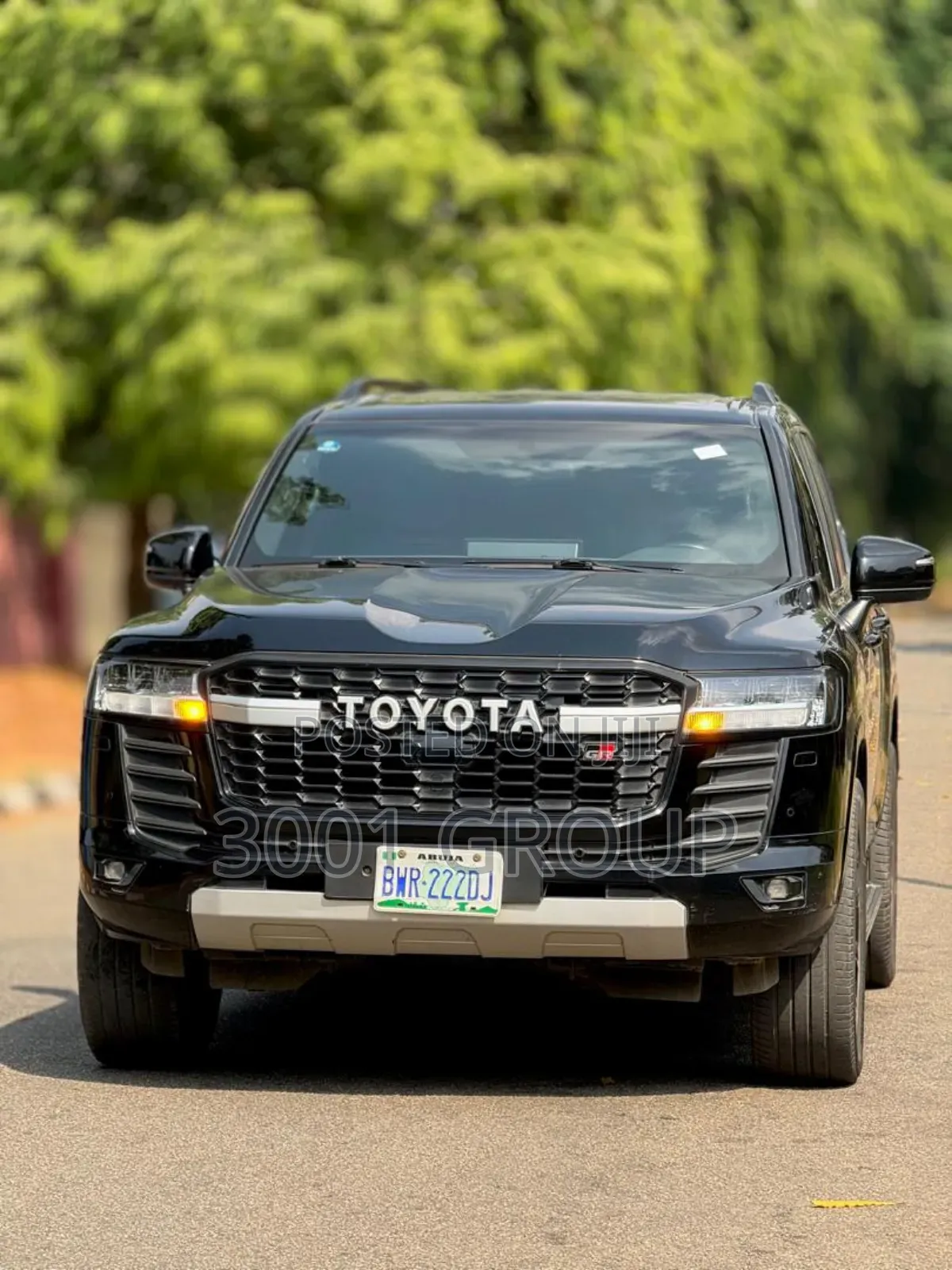 Toyota Land Cruiser LC300 2023 Black