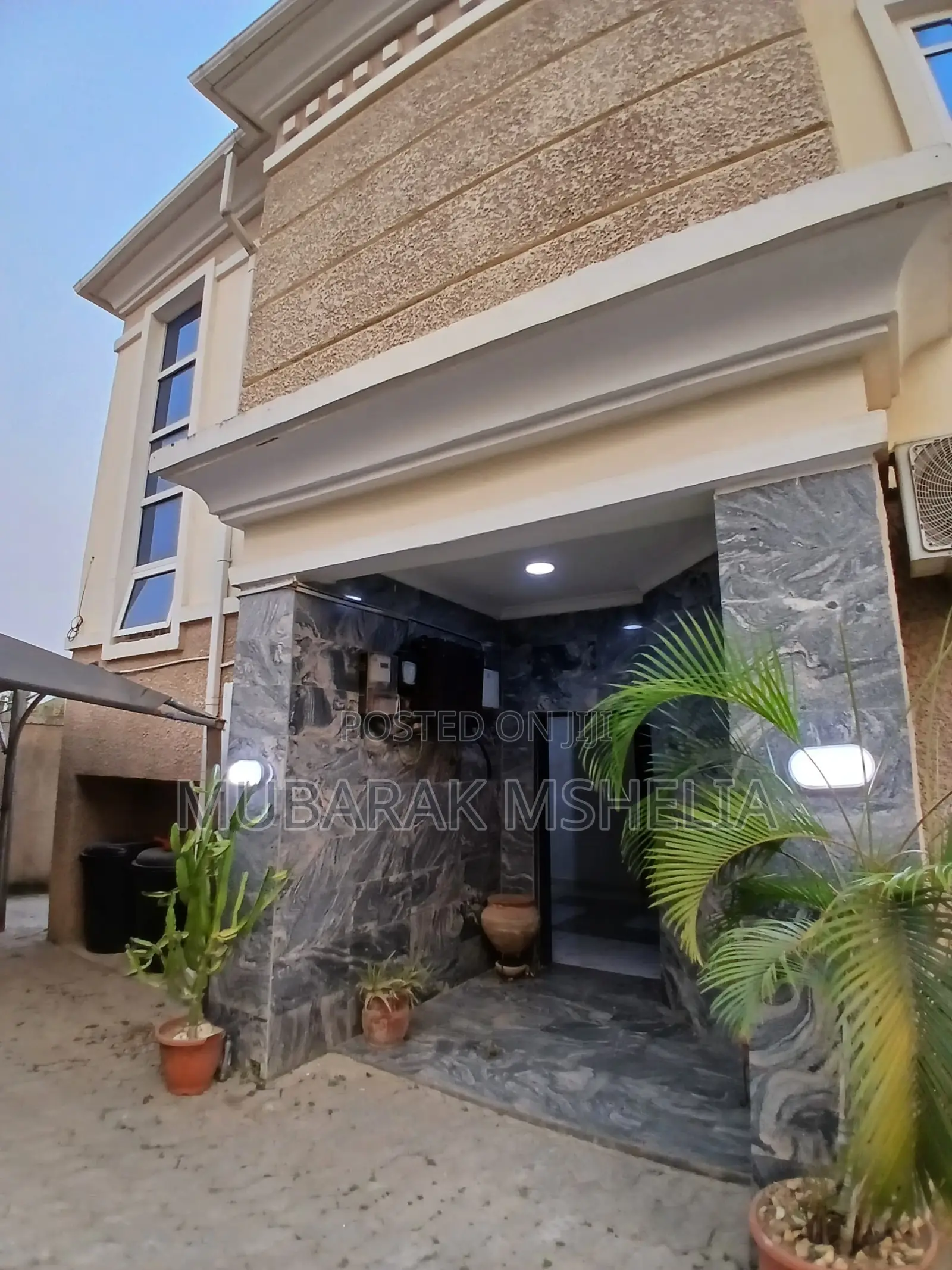 4bdrm Duplex in Gwarinpa for sale
