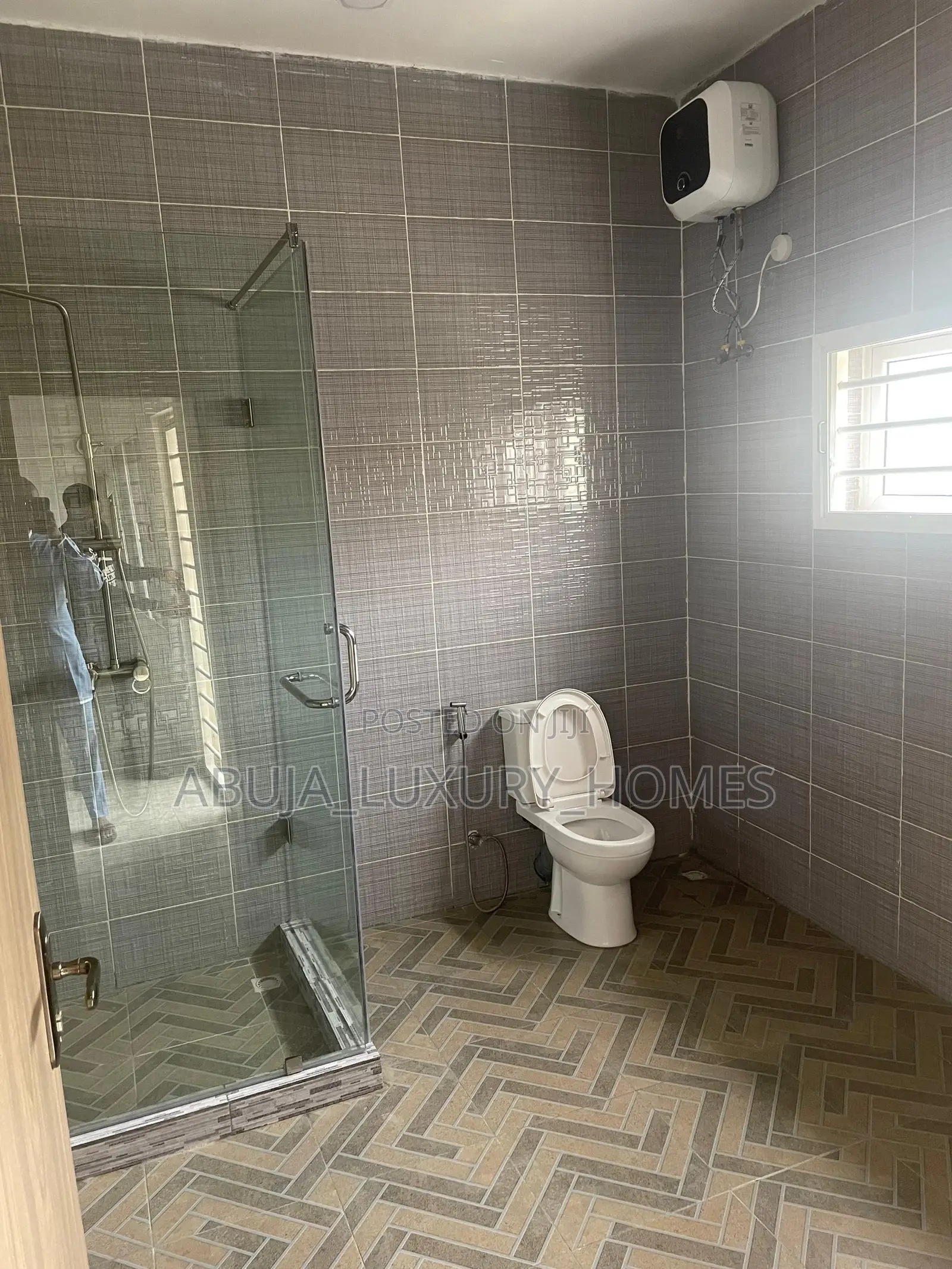 3bdrm Townhouse/Terrace in Brookshore, Gwarinpa for sale