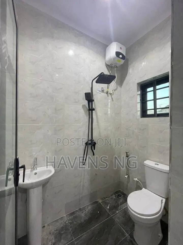3bdrm Bungalow in Abdulsalam Estate, Akobo for sale