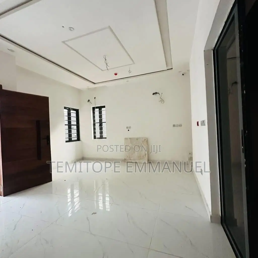 Furnished 4bdrm Duplex in Maryland for sale