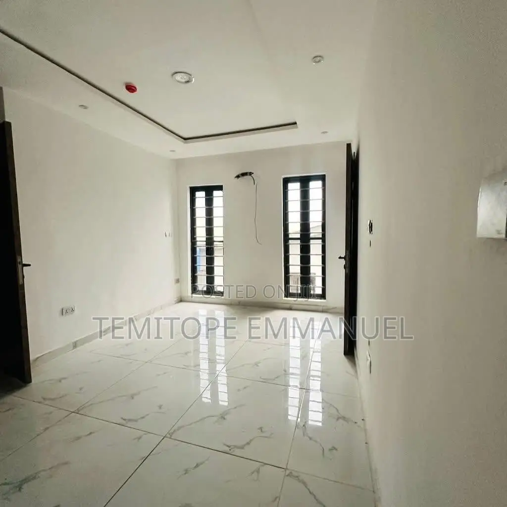 Furnished 4bdrm Duplex in Maryland for sale