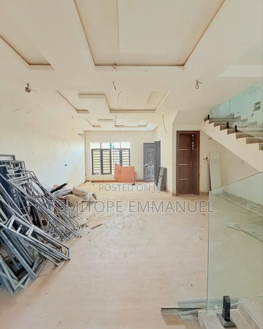 Furnished 4bdrm Duplex in Maryland for sale