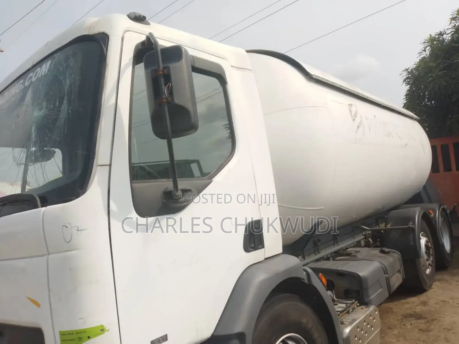 Bobtail Truck 2002