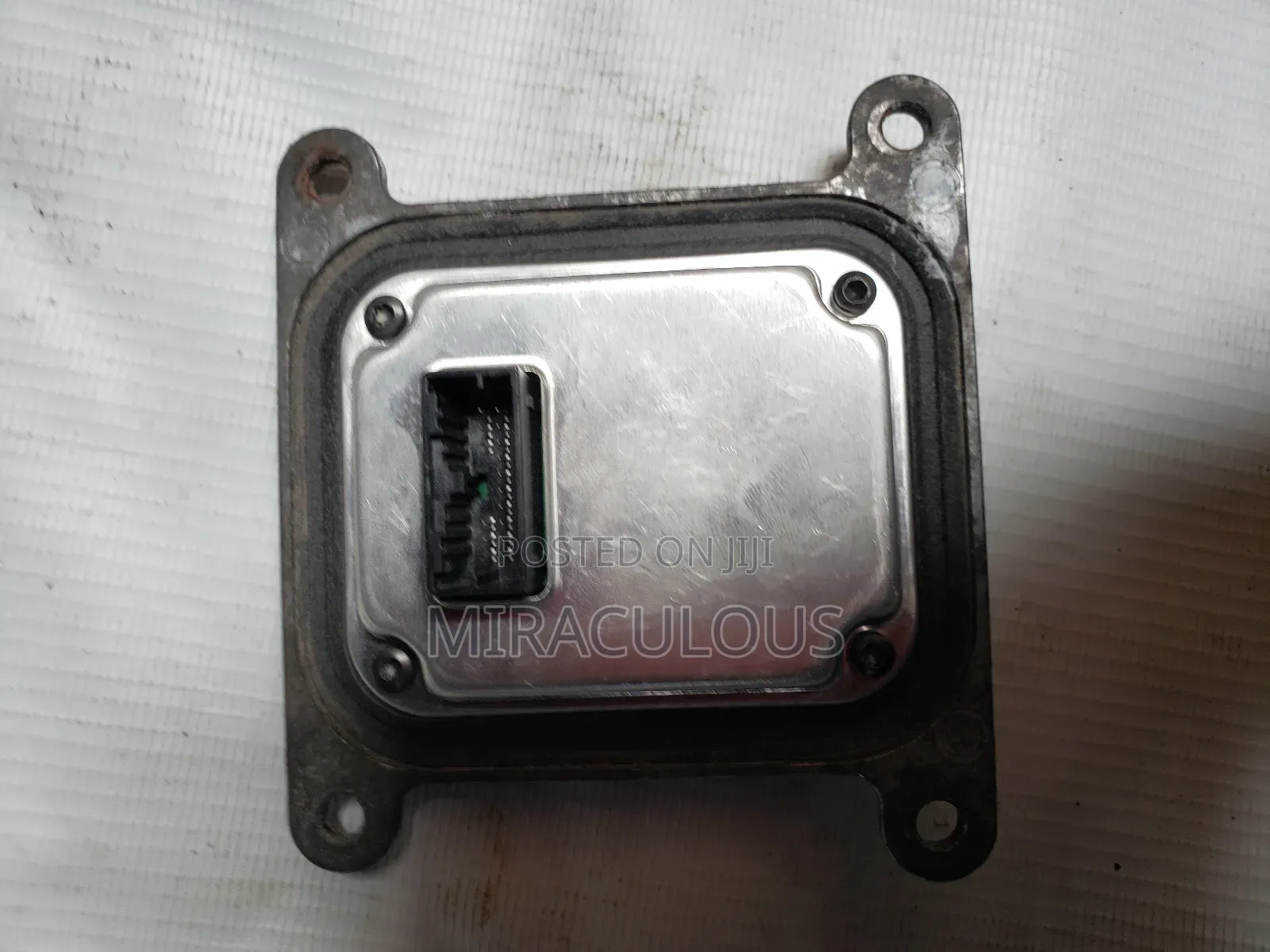 Headlight Charger for Ford Explorer 2017 Model