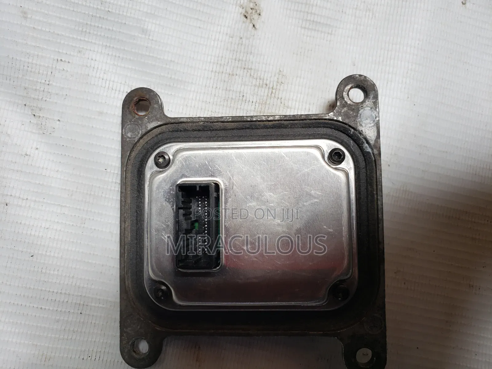 Headlight Charger for Ford Explorer 2017 Model