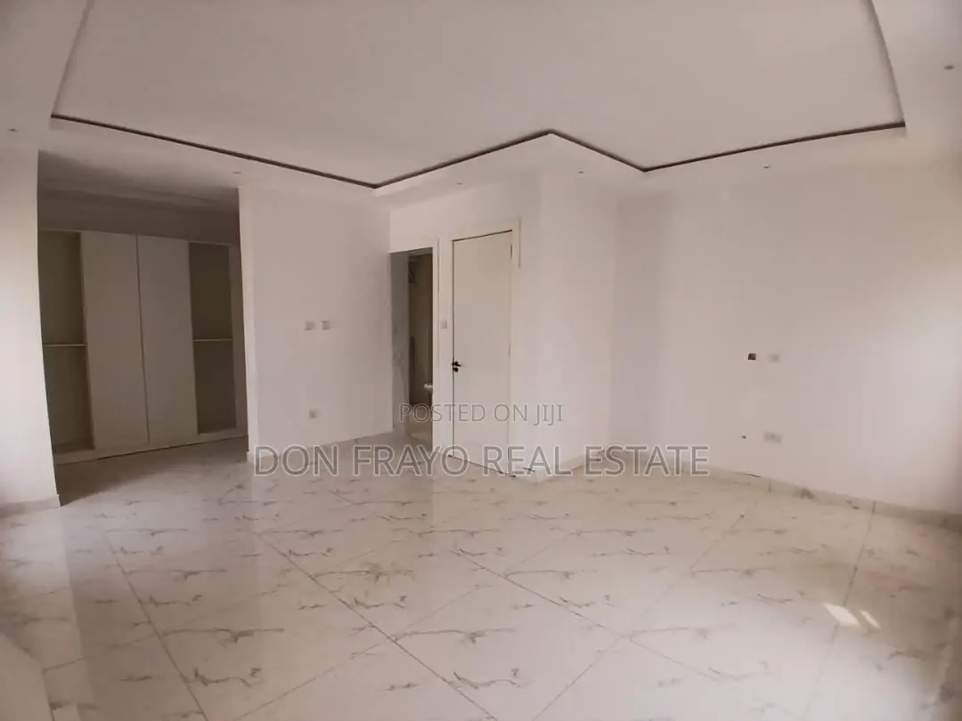 4bdrm Duplex in Kolapo Ishola Gra, Akobo for sale