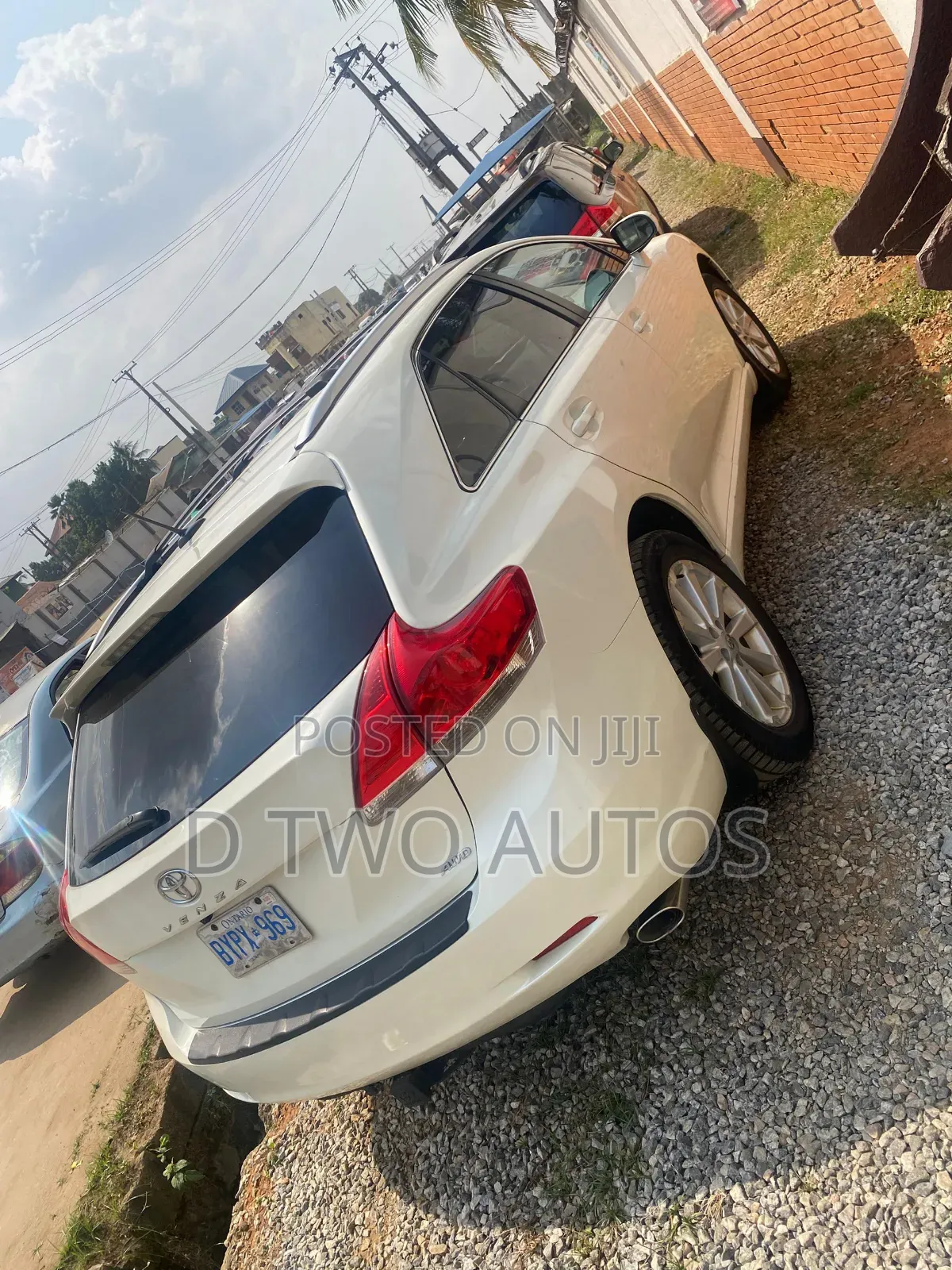Toyota Venza AWD 2010 White