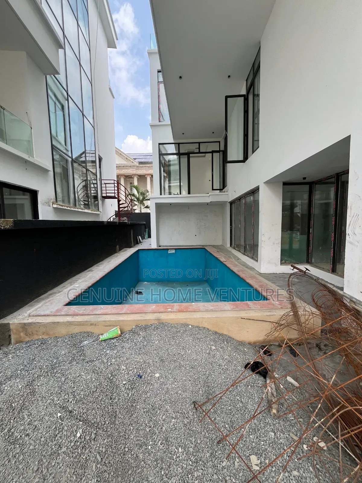 5bdrm Duplex in Ikoyi for sale