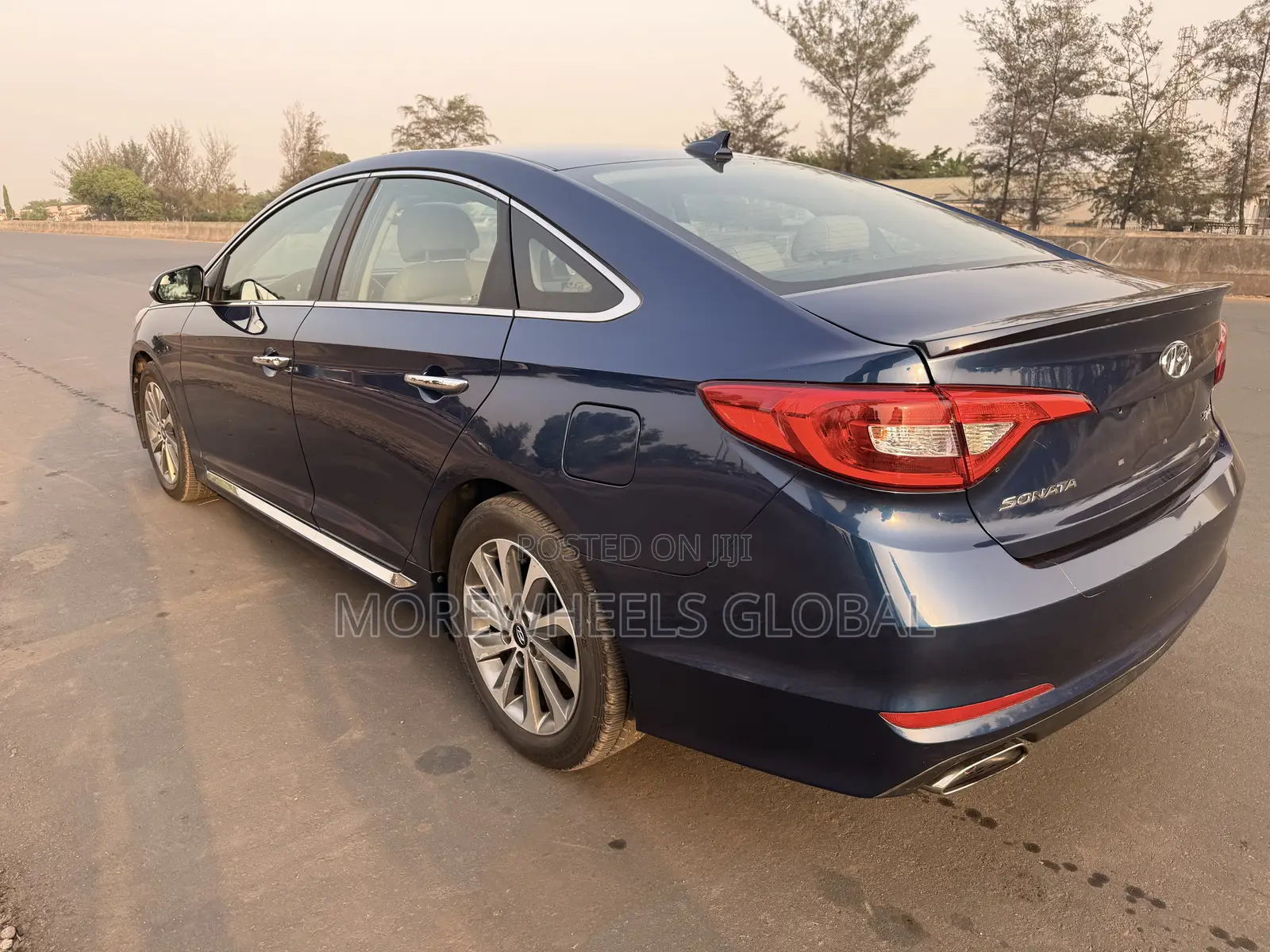 Hyundai Sonata Sport 2.0T Sedan FWD (2.0L 4cyl 6A) 2016 Blue