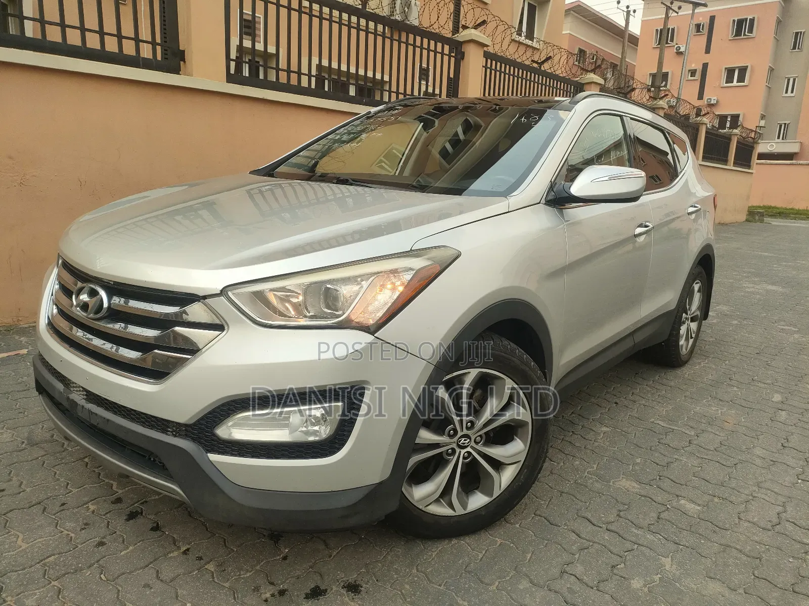 Hyundai Santa Fe Limited 4dr SUV AWD w/Saddle Interior (3.3L 6cyl 6A)