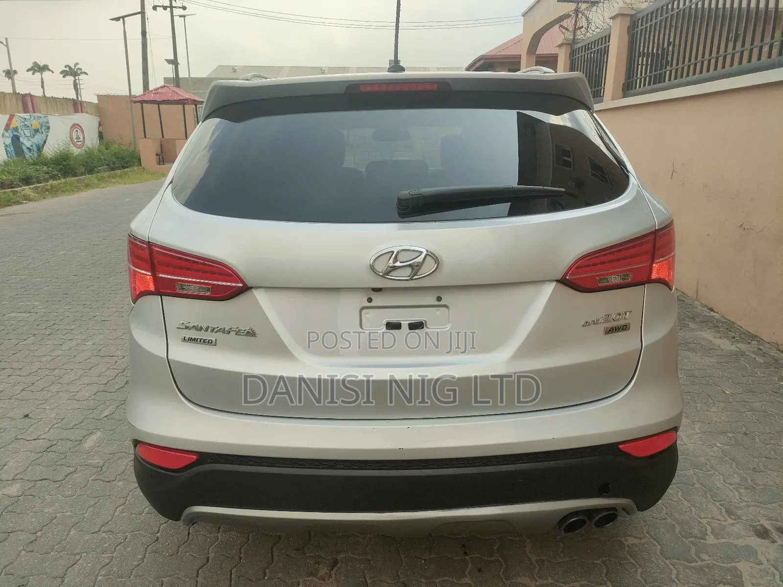 Hyundai Santa Fe Limited 4dr SUV AWD w/Saddle Interior (3.3L 6cyl 6A)
