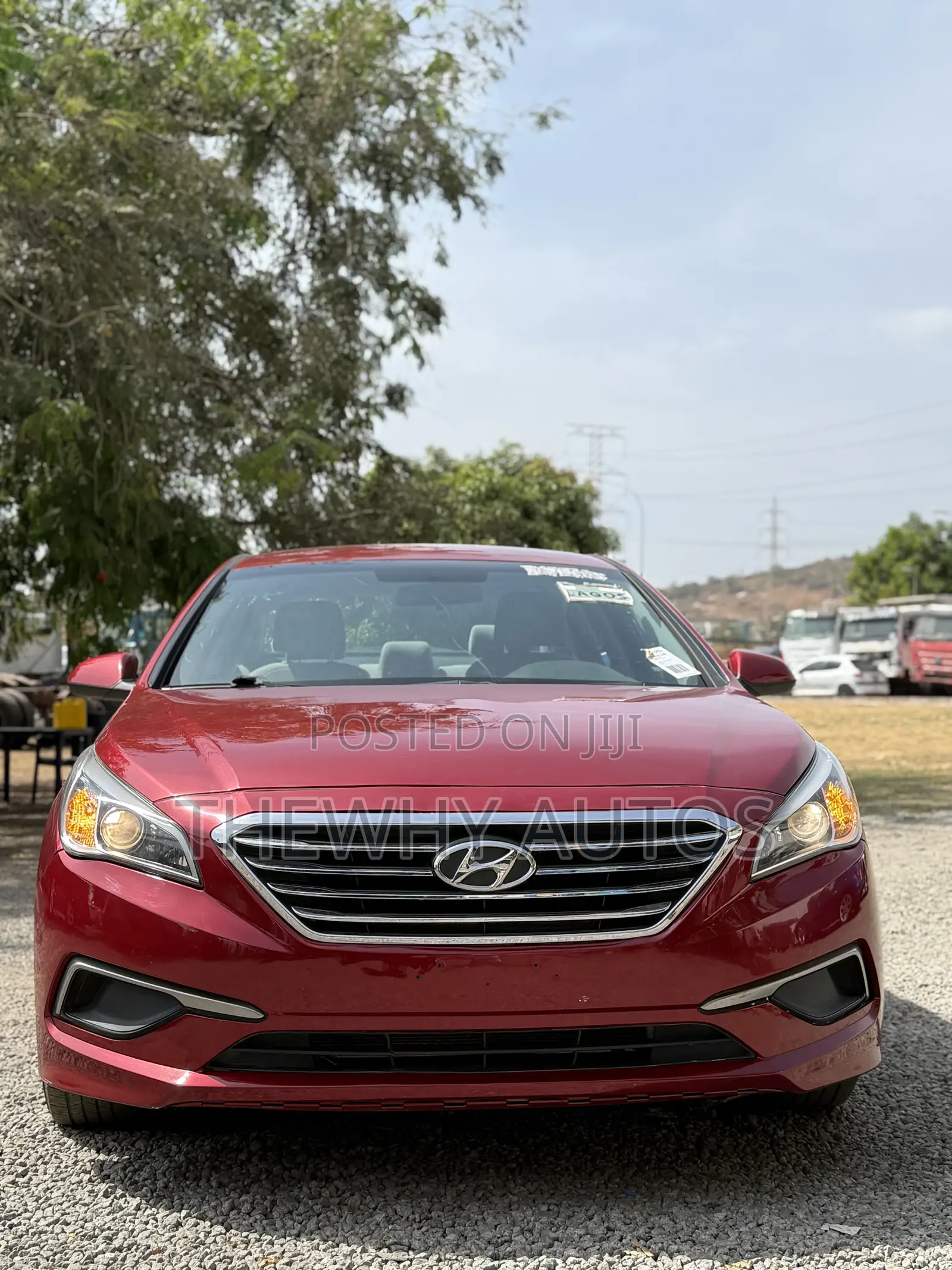 Hyundai Sonata Base Sedan FWD (2.4L 4cyl 6A) 2017 Red