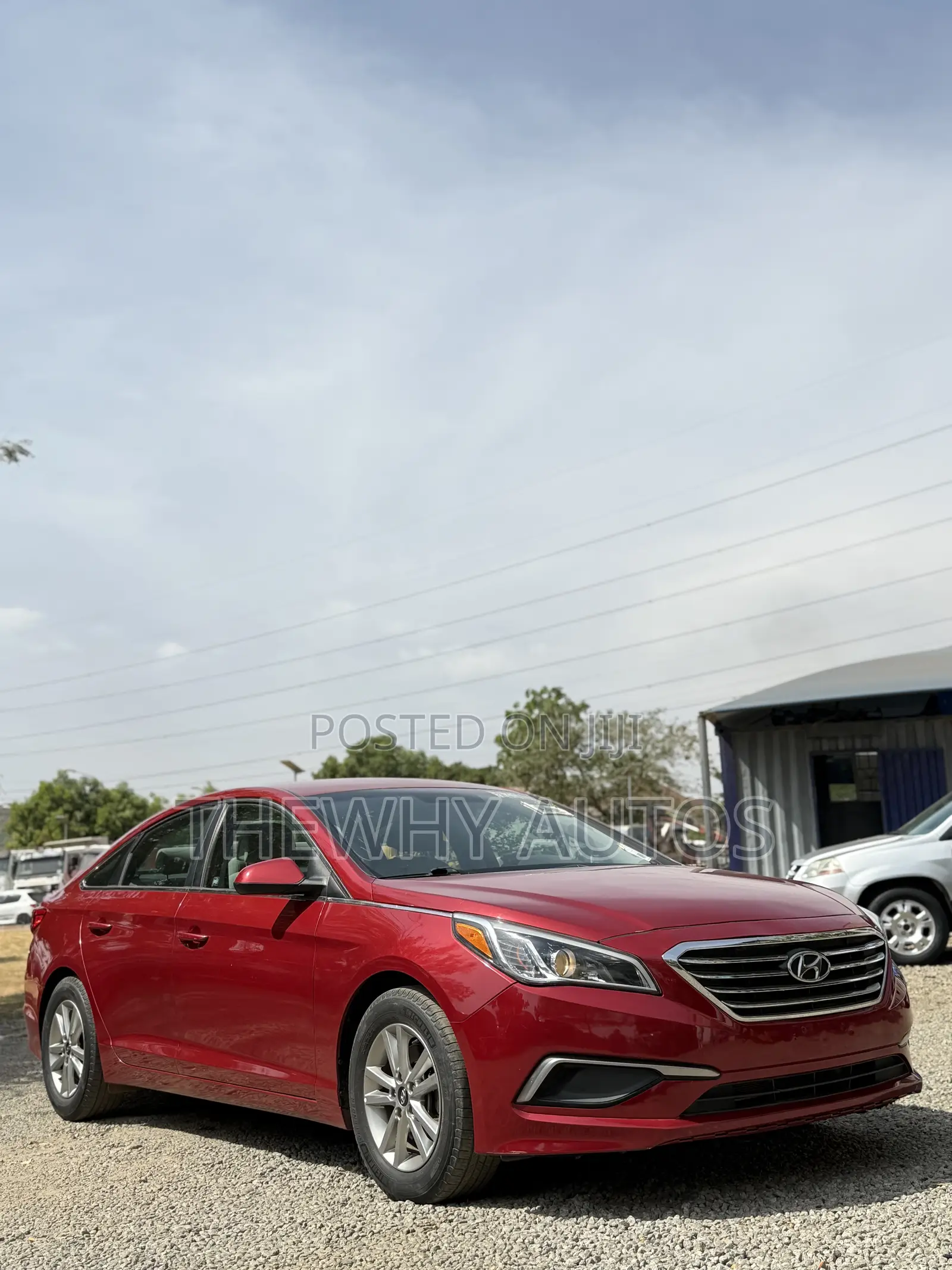 Hyundai Sonata Base Sedan FWD (2.4L 4cyl 6A) 2017 Red