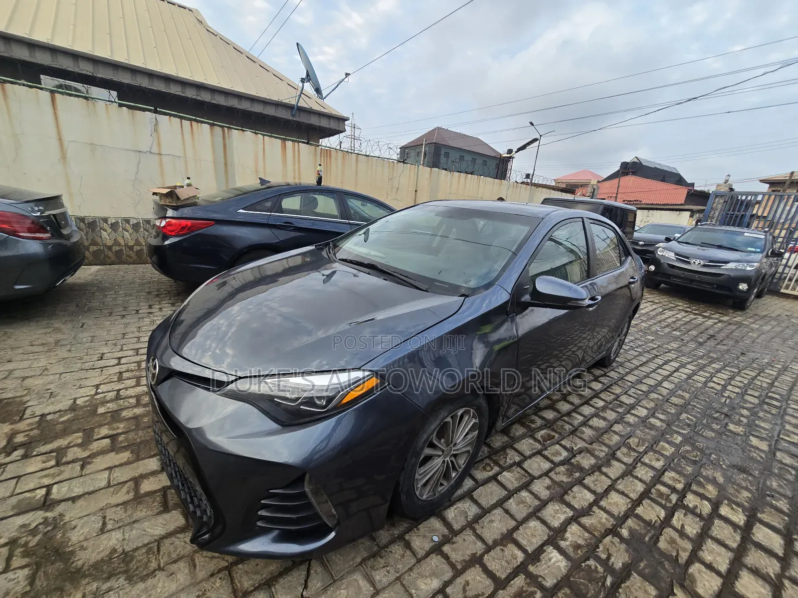 Toyota Corolla LE Eco Plus 4dr Sedan (1.8L 4cyl CVT) 2014 Gray