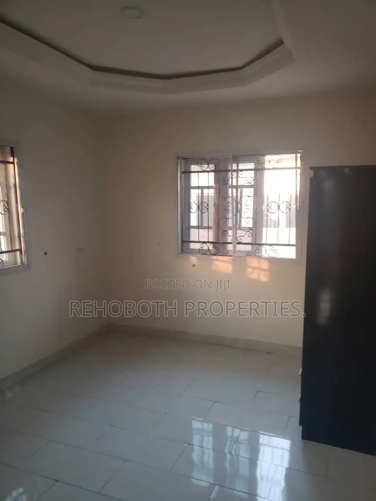 3bdrm Bungalow in Abeese, Akala Express for rent