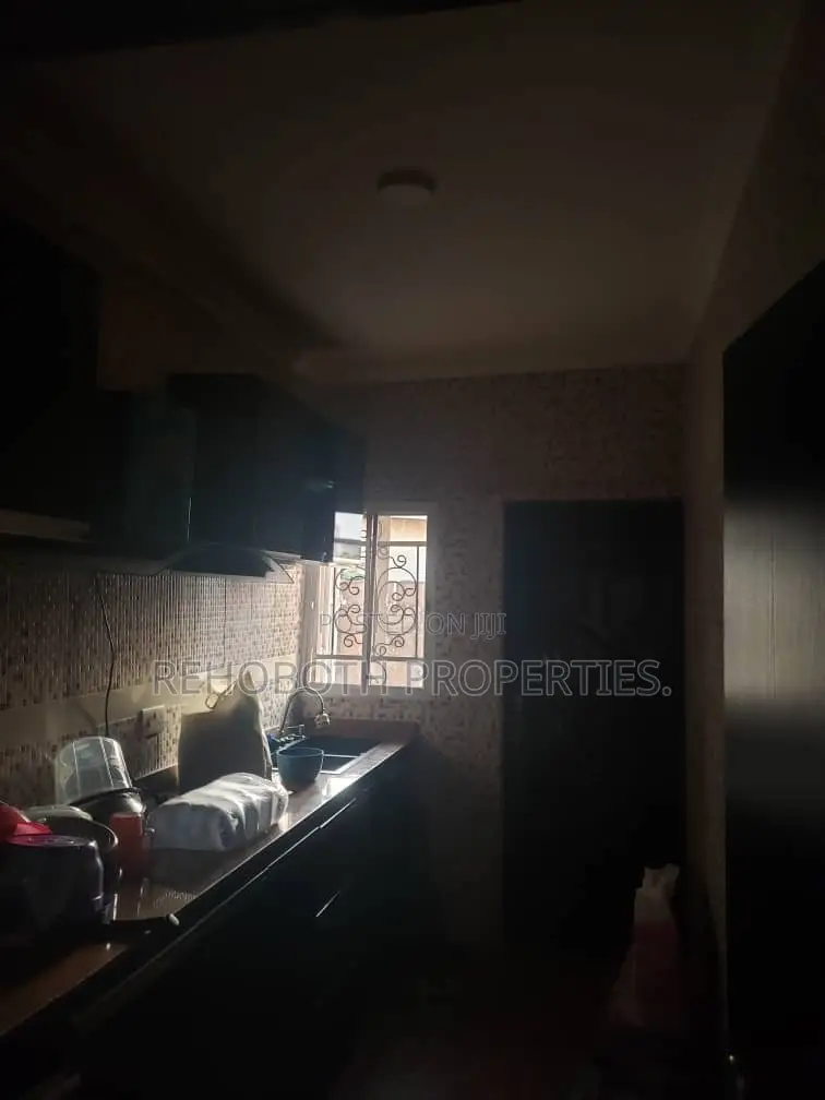 3bdrm Bungalow in Abeese, Akala Express for rent