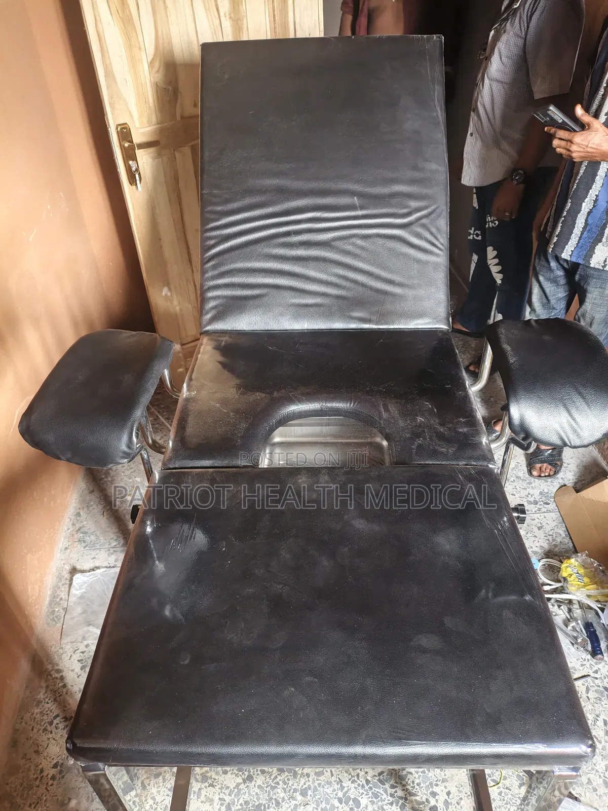8 Leg Stainless Steel Delivery Bed