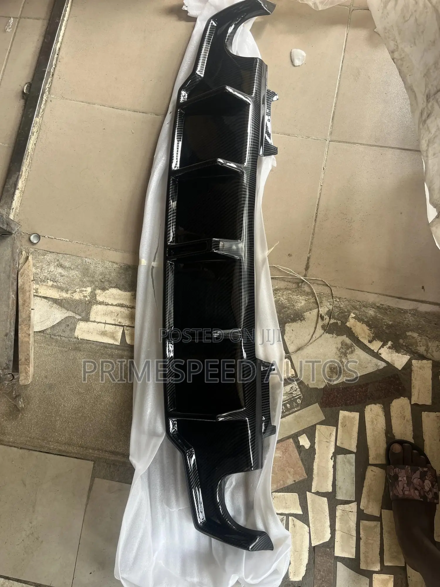 Back Bumper Spoiler With Light Is250 2010 ( Fibre )