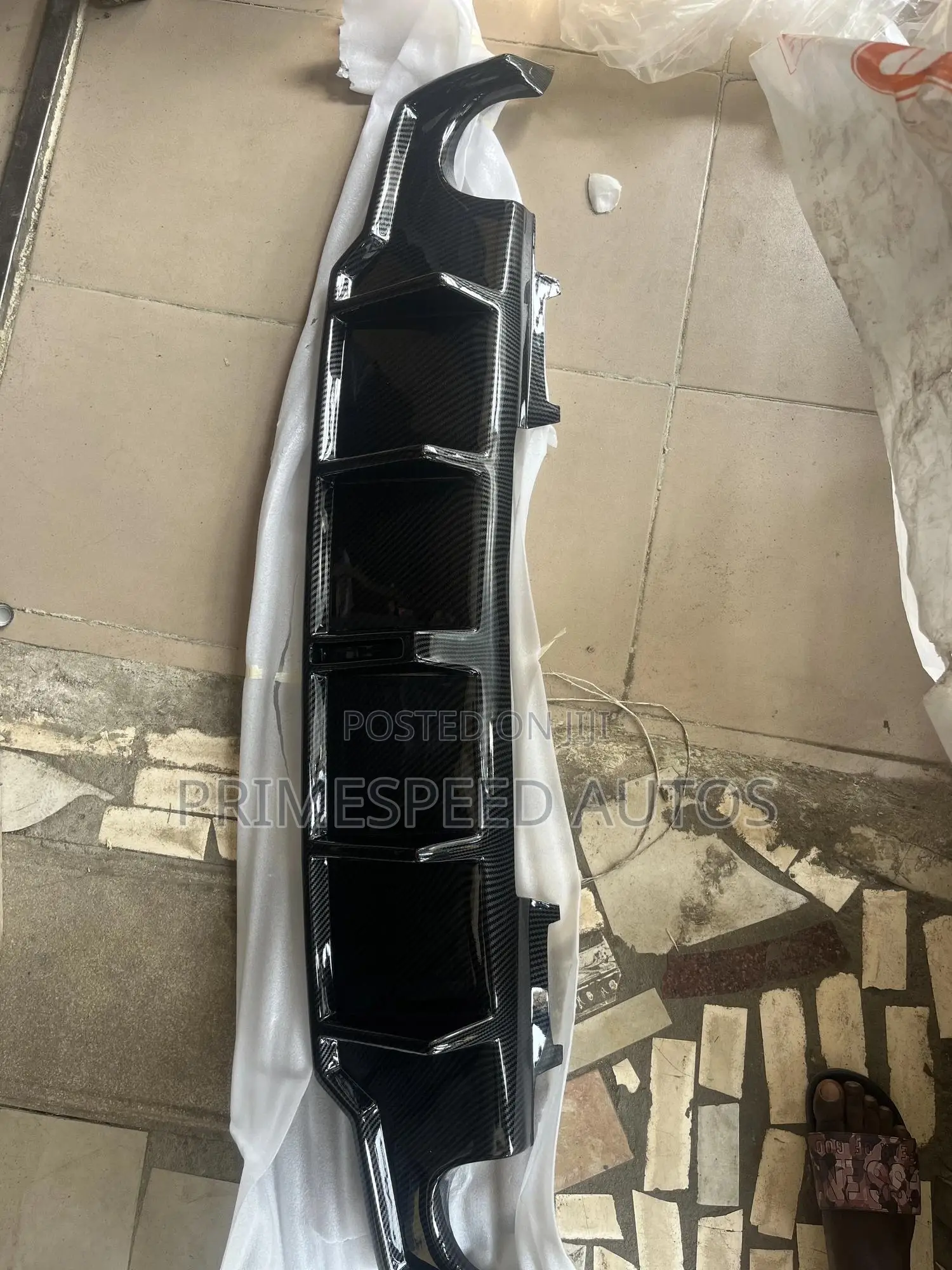 Back Bumper Spoiler With Light Is250 2010 ( Fibre )