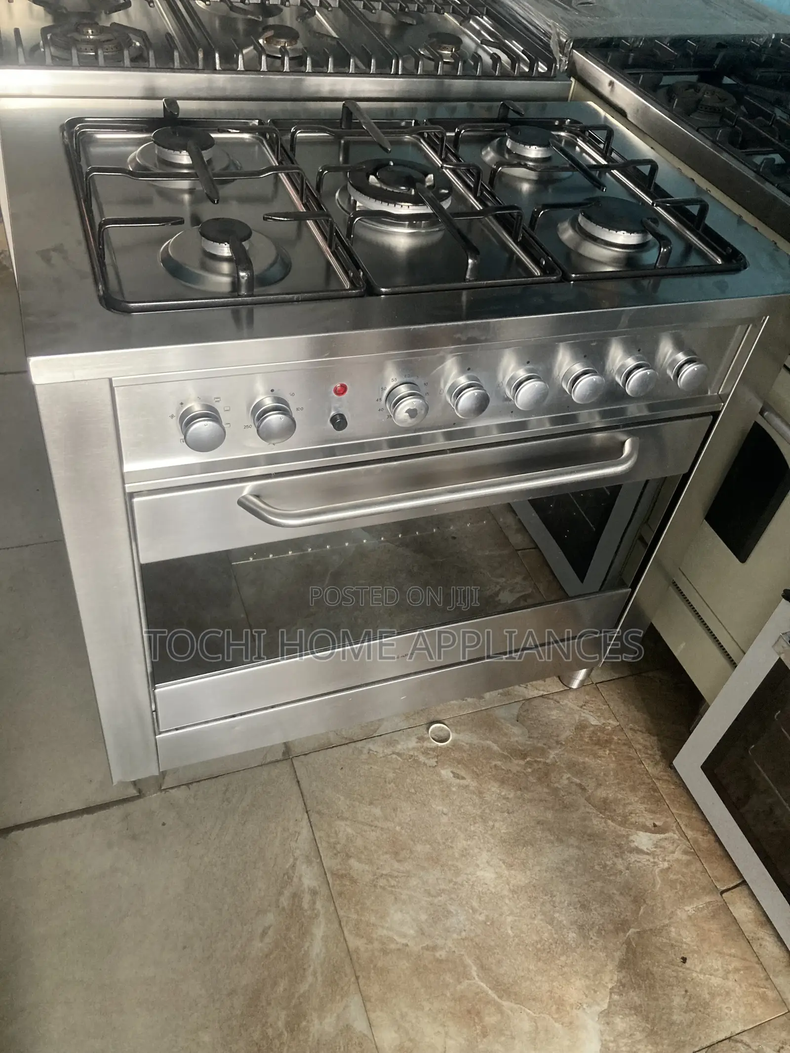 Clean Industrial Gas Cooker 5burner