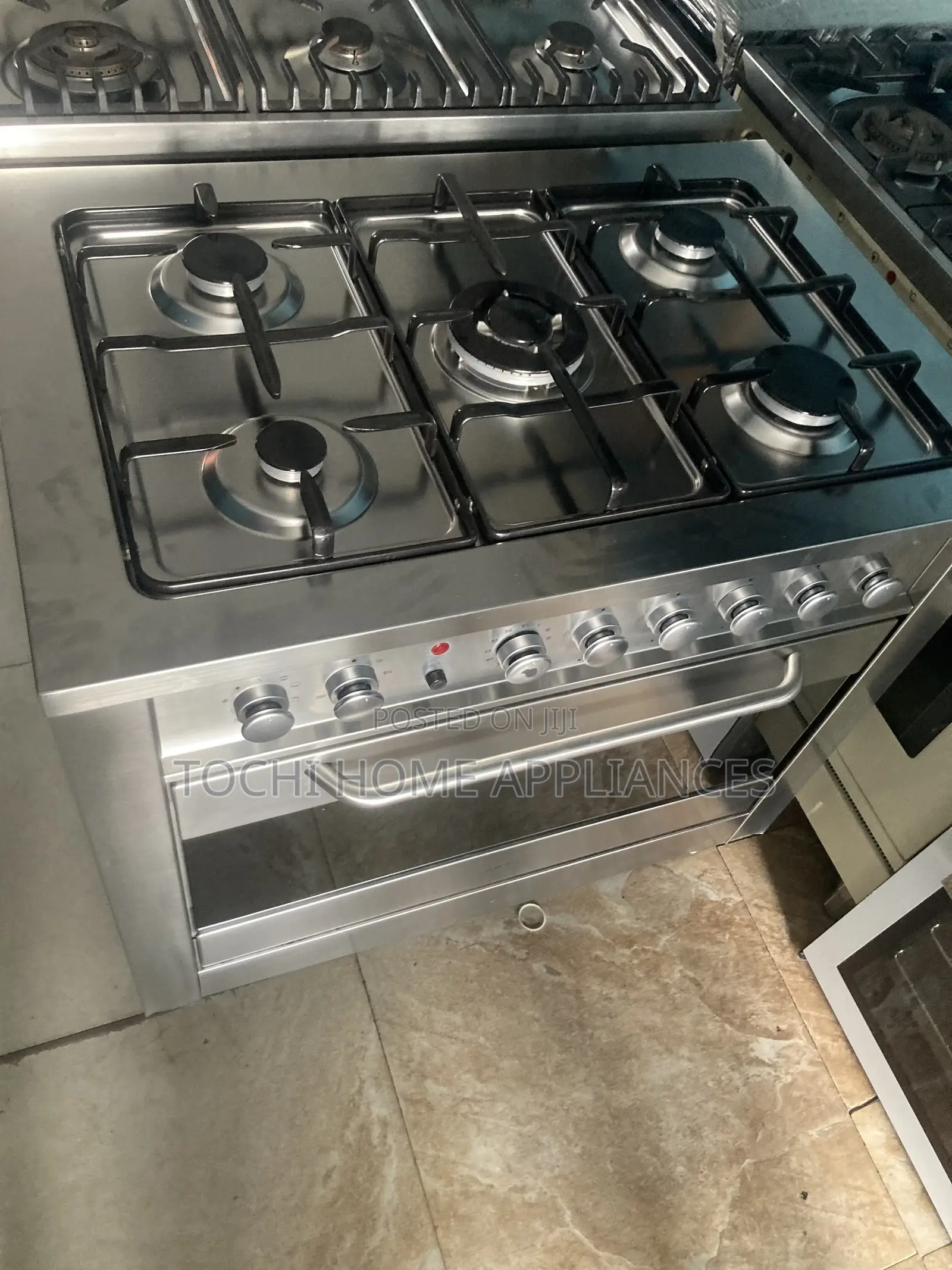 Clean Industrial Gas Cooker 5burner
