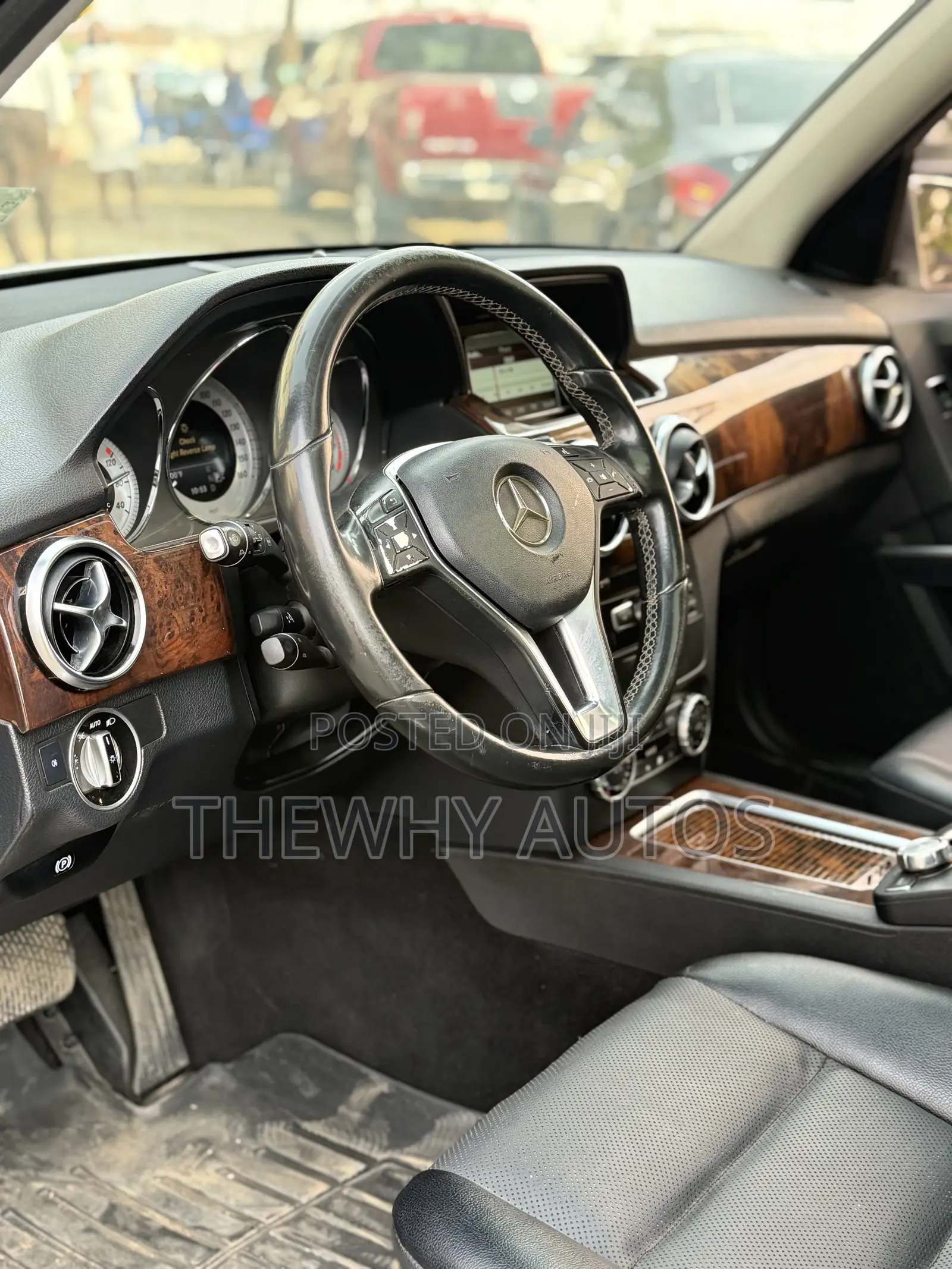 Mercedes-Benz GLK-Class Base GLK 350 4dr AWD 4MATIC (3.5L 6cyl 7A) 2015