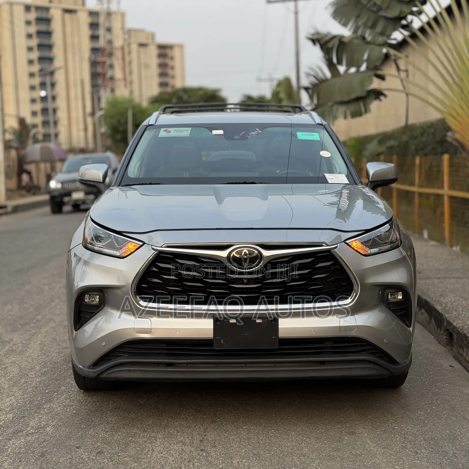 Toyota Highlander Limited 2022 Silver