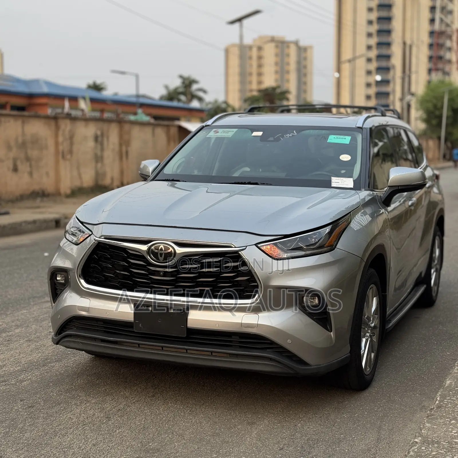 Toyota Highlander Limited 2022 Silver