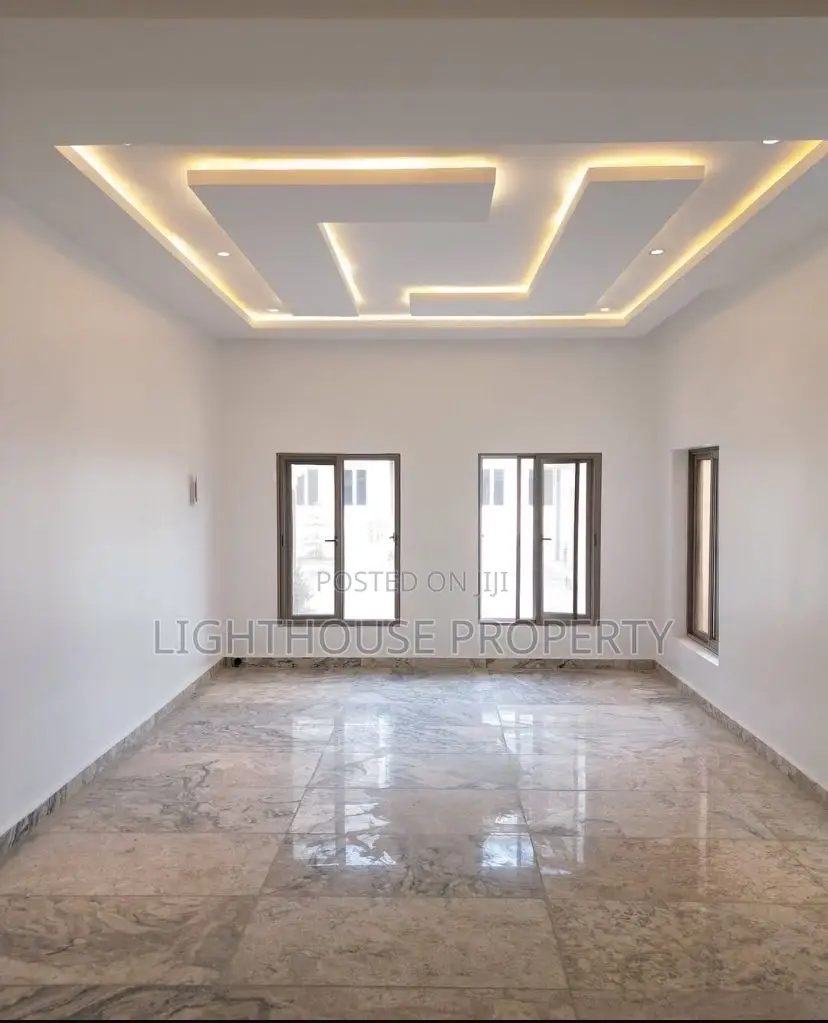 4bdrm Duplex in Dawaki Tarred Road for sale