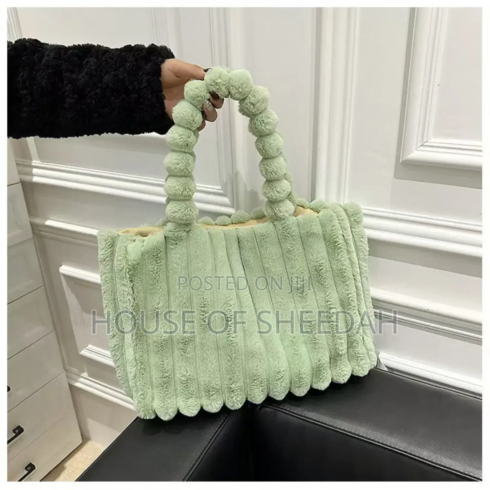 New Plush Large Capacity Furry Fashion Bag