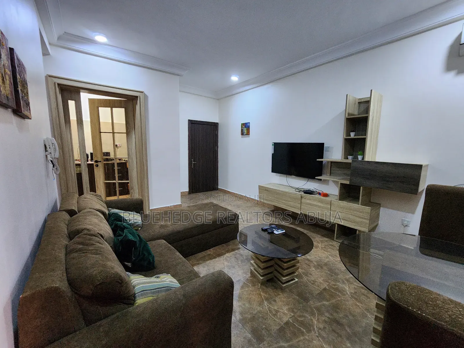 Fully Furnished and Serviced Luxury One Bedroom Apartment at Katampe
