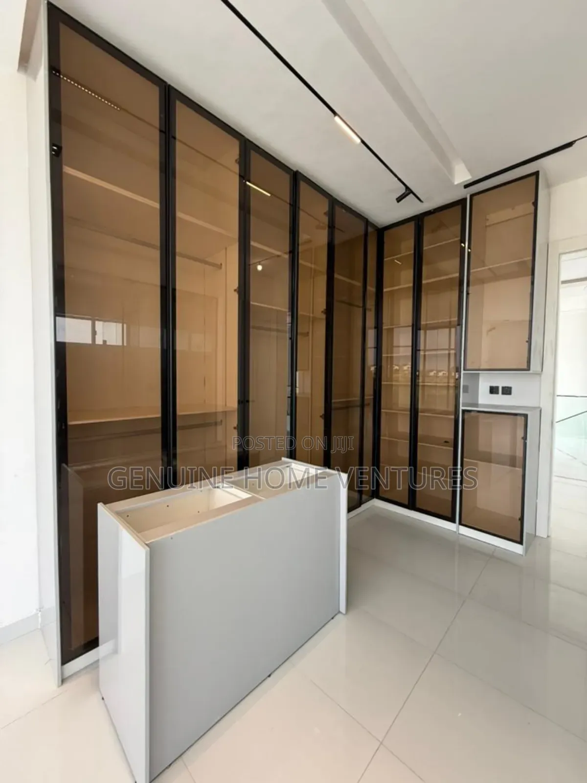 5bdrm Duplex in Chevron Lekki for sale