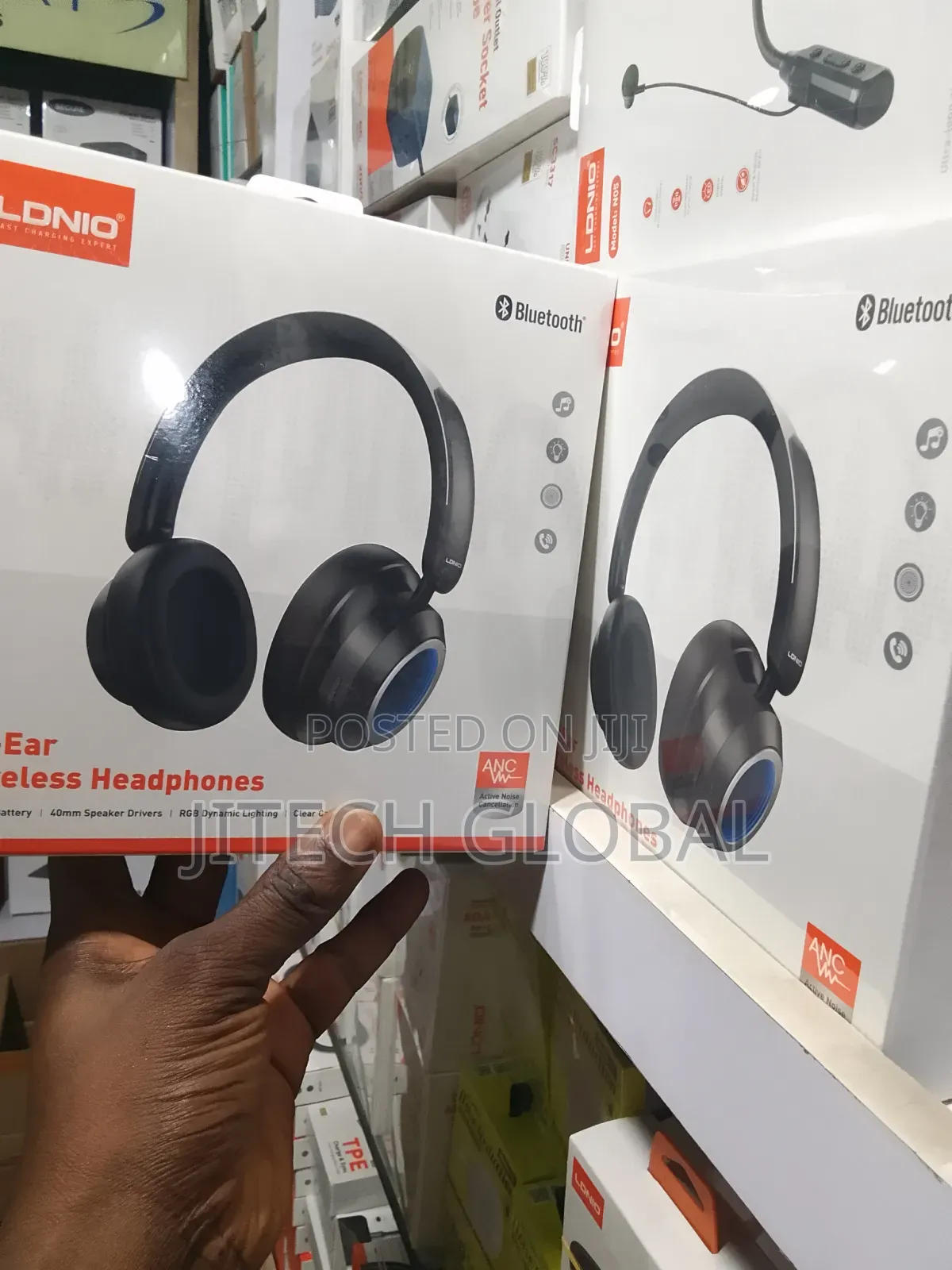 Bluetooth Noise-Cancelling Headphones H01