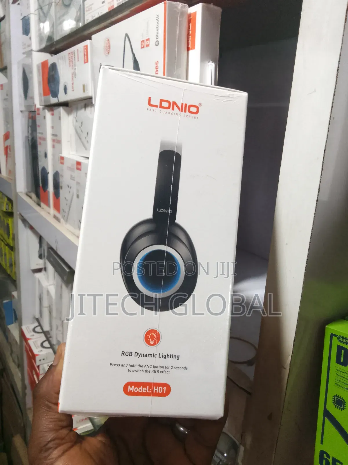 Bluetooth Noise-Cancelling Headphones H01