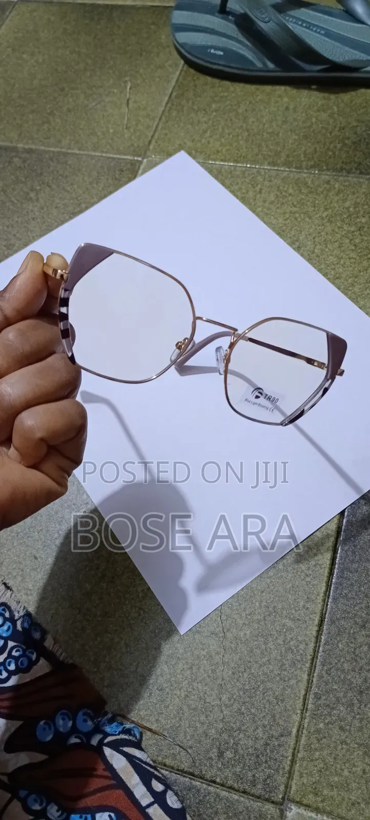 Beautiful Ladies Eye Glasses With Case