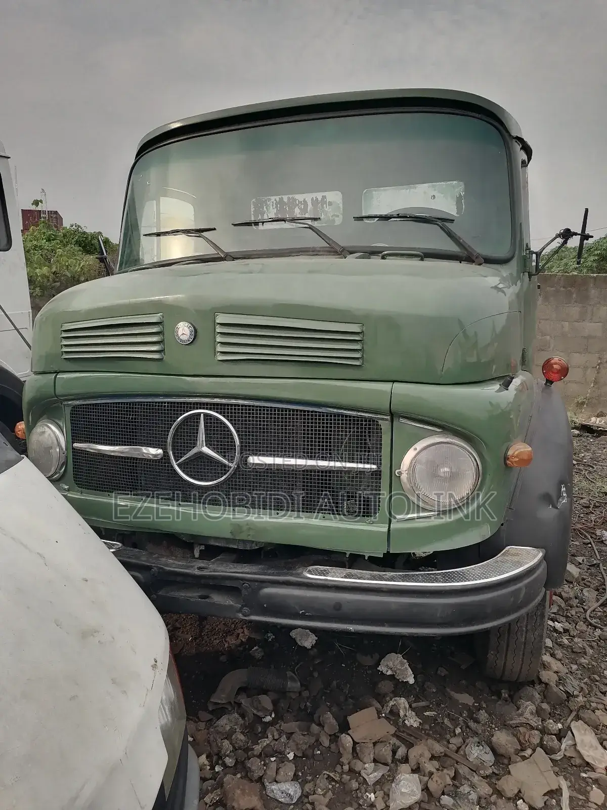Tokunbo Mercedes 1413 Truck 911 Model 1997